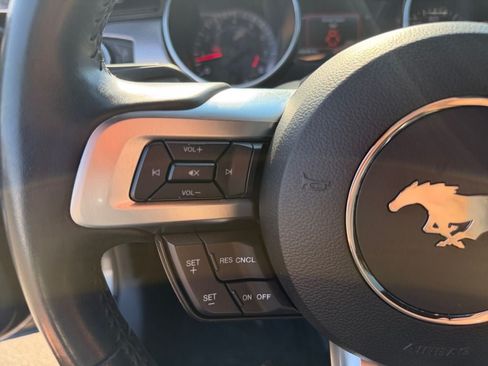 Used 2019 Ford Mustang GT RWD image 15