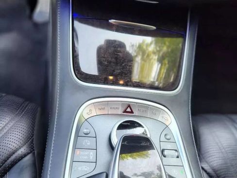 Used 2015 Mercedes-Benz S 63 AMG 4MATIC Sedan image 27
