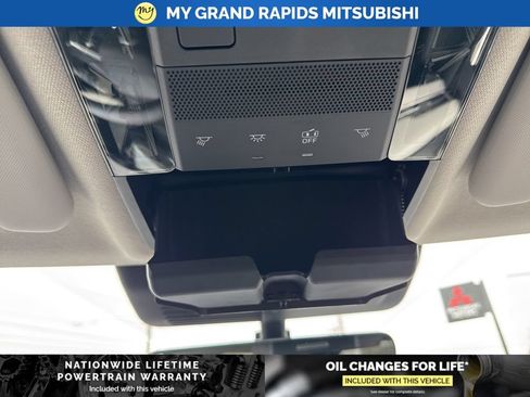 New 2026 Mitsubishi Outlander SE AWD/4WD image 24
