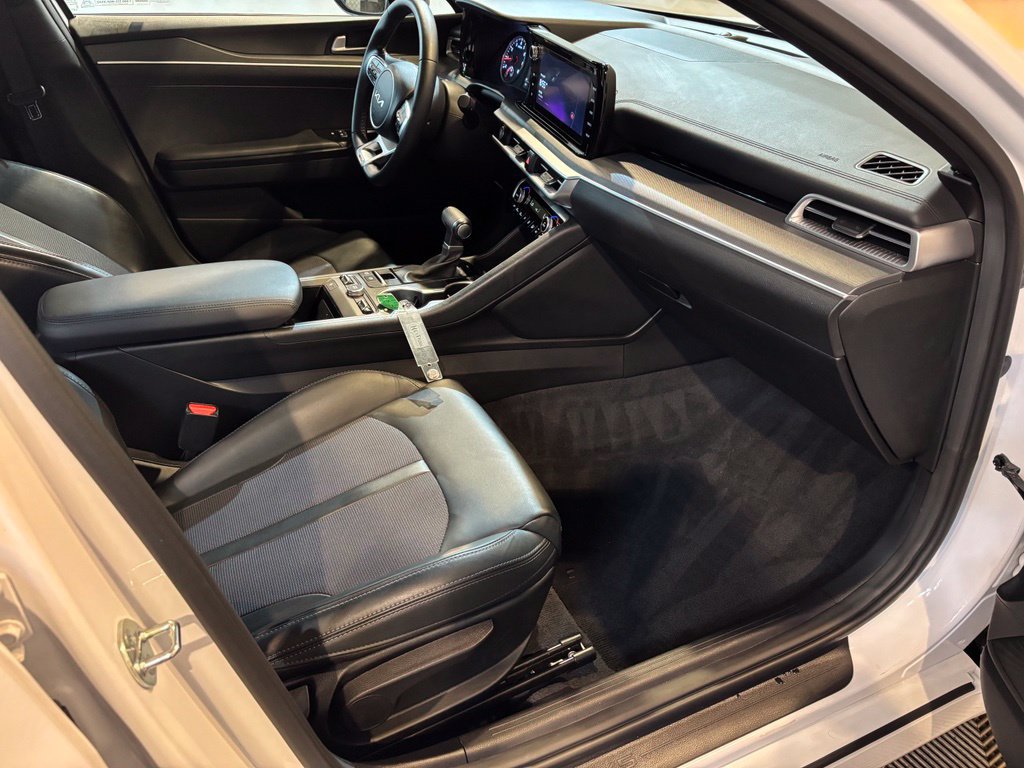 Used 2024 Kia K5 GT-Line FWD image 9