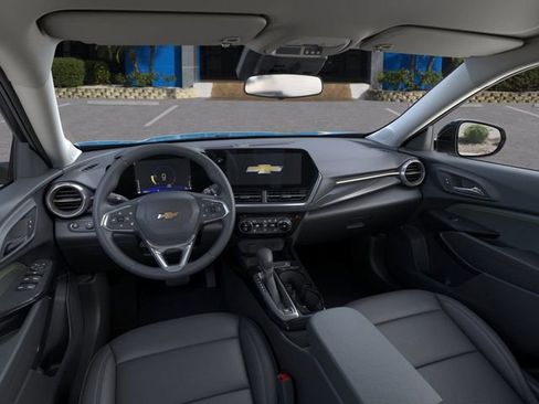 New 2025 Chevrolet Trax ACTIV w/ Driver Confidence Package FWD image 15