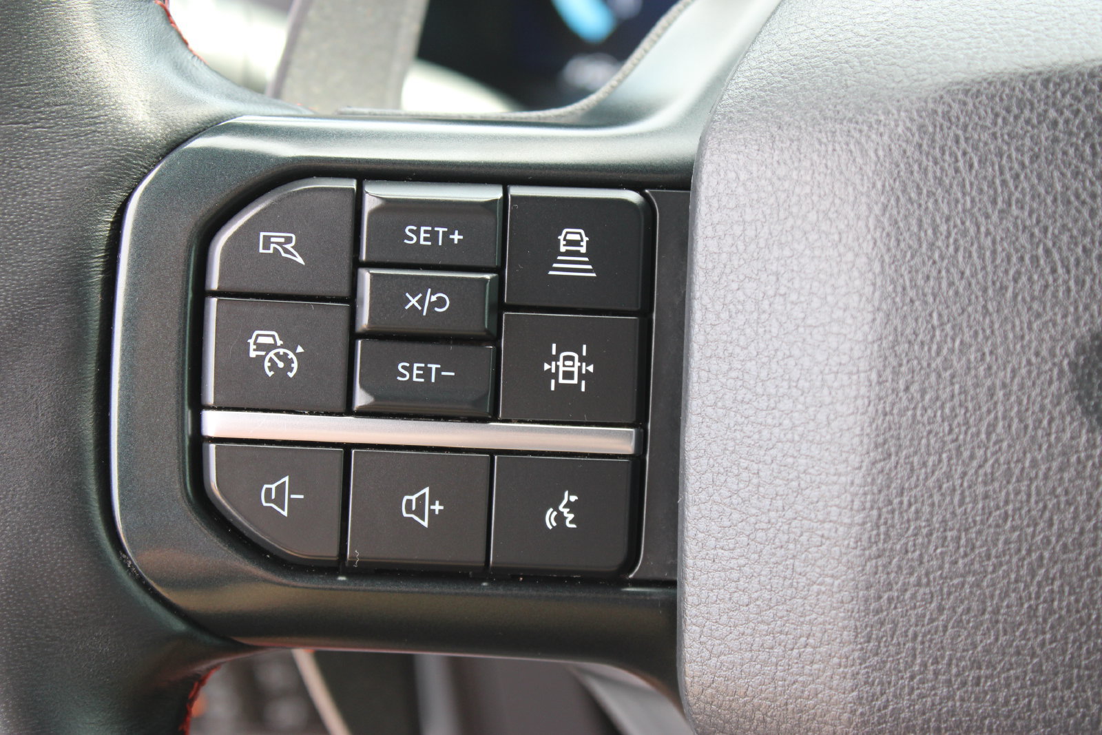 Used 2025 Ford F150 Raptor AWD/4WD image 20
