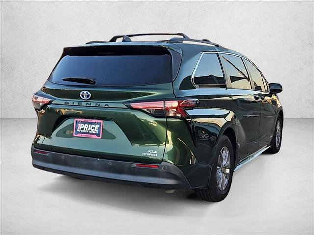 Used 2021 Toyota Sienna XLE FWD image 5