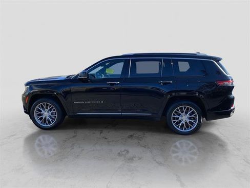 Used 2022 Jeep Grand Cherokee L Summit w/ Luxury Tech Group V image 2