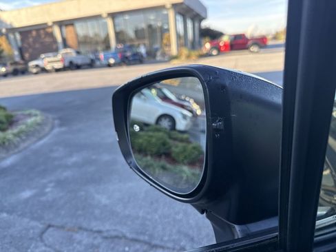 Used 2025 Subaru Forester Touring w/ Popular Package - Touring image 23