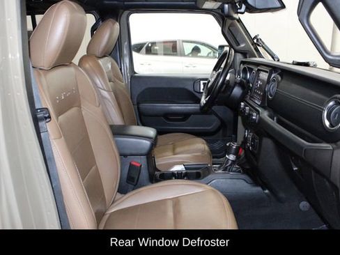 Used 2020 Jeep Gladiator Overland image 16