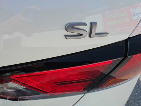 Used 2023 Nissan Altima 2.5 SL AWD/4WD image 9
