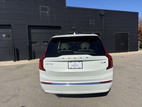 New 2026 Volvo XC90 B6 Ultra image 6