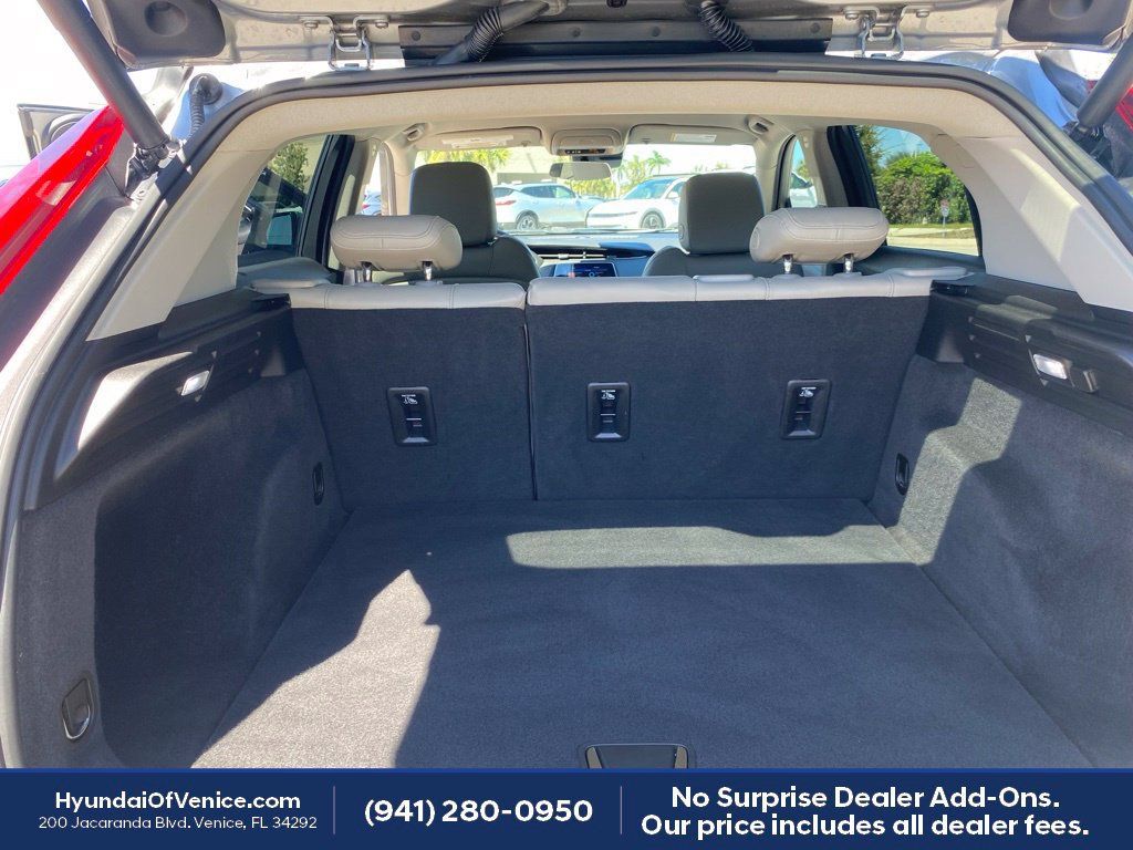 Used 2023 Cadillac XT4 Luxury FWD image 18