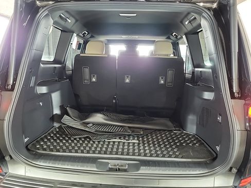 Used 2024 Lexus GX 550 AWD/4WD image 14