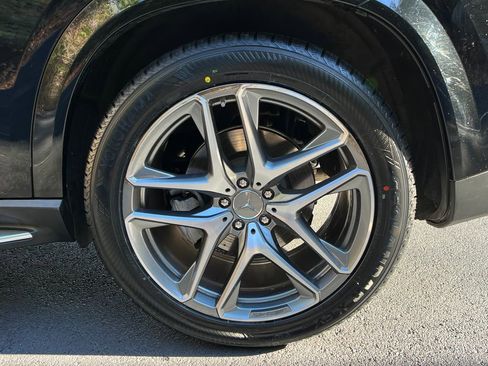 Used 2023 Mercedes-Benz GLE 53 AMG GLE 53 AMG image 25