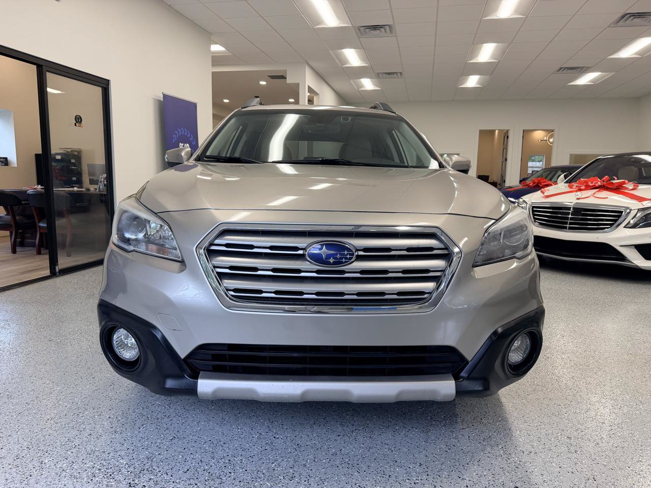 Used 2017 Subaru Outback 2.5i Limited AWD/4WD image 9