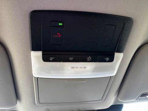 Used 2023 Nissan Pathfinder SL w/ Black Appearance Package AWD/4WD image 26