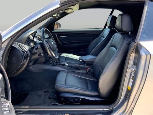 Used 2009 BMW 135i Convertible RWD image 6