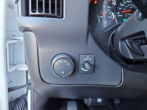 Used 2024 Chevrolet Express 2500 image 11