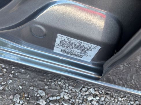 Used 2025 Nissan Versa SV FWD image 31
