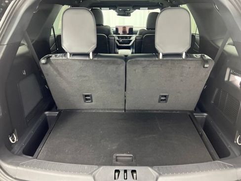 Used 2025 Ford Explorer ST-Line w/ Premium Package AWD/4WD image 9