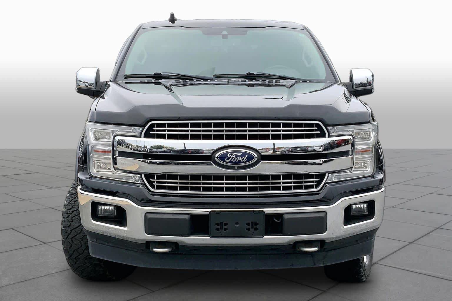 Used 2019 Ford F150 Lariat w/ Equipment Group 502A Luxury AWD/4WD image 4
