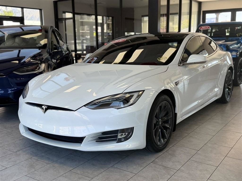 Used 2020 Tesla Model S AWD image 2