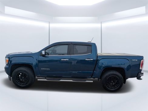 Used 2019 GMC Canyon SLT w/ Driver Alert Package image 6
