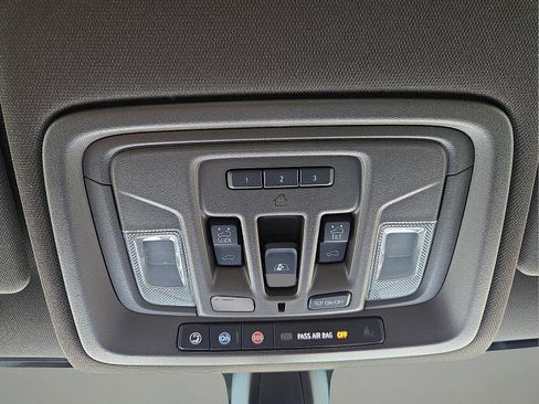 Used 2020 Chevrolet Silverado 1500 LT Trail Boss image 22