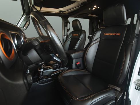 Used 2023 Jeep Gladiator Mojave w/ Cold Weather Group AWD/4WD image 28