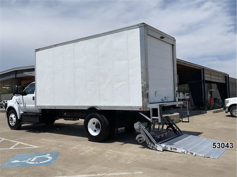 Used 2023 Ford F650 2WD Regular Cab Super Duty image 7