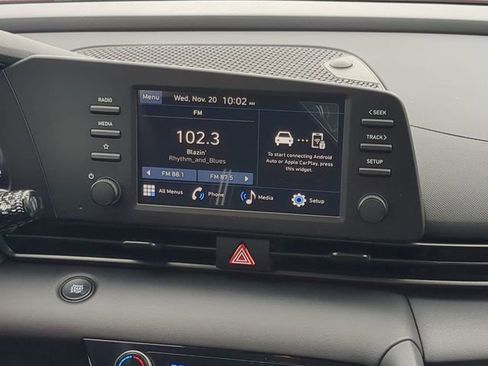 New 2025 Hyundai Elantra Sport image 17