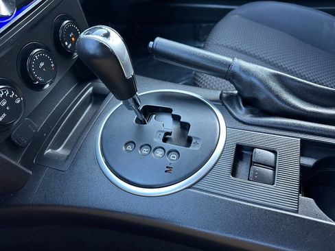 Used 2006 MAZDA MX-5 Miata Sport image 42