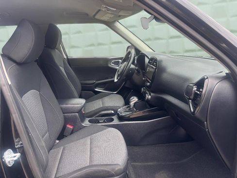 Used 2020 Kia Soul EX FWD image 13
