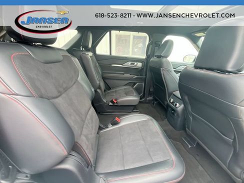 Used 2025 Ford Explorer ST AWD/4WD image 27