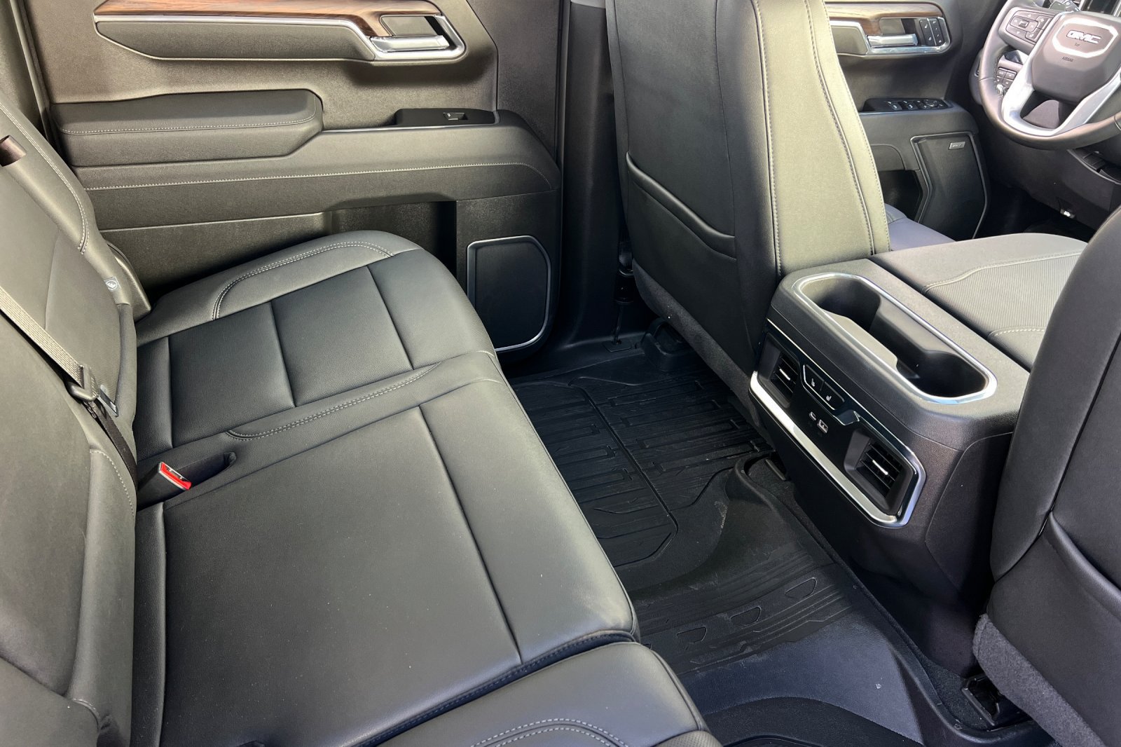 Used 2026 GMC Sierra 1500 SLT w/ SLT Premium Plus Package AWD/4WD image 23