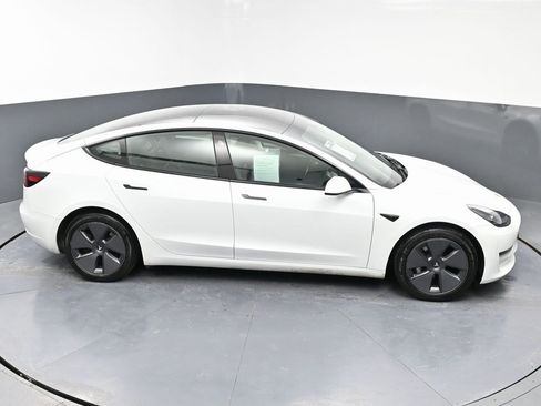 Used 2023 Tesla Model 3 Standard Range image 50