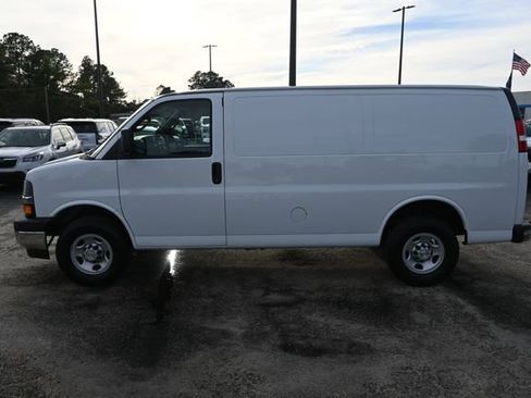 Used 2024 Chevrolet Express 2500 w/ Driver Convenience Package image 2