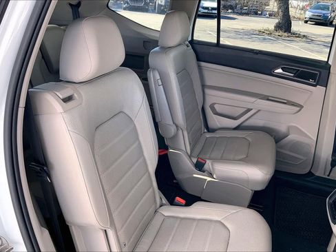 Used 2019 Volkswagen Atlas SEL Premium image 19