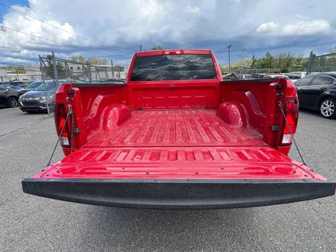 Used 2016 RAM 1500 Express AWD/4WD image 9
