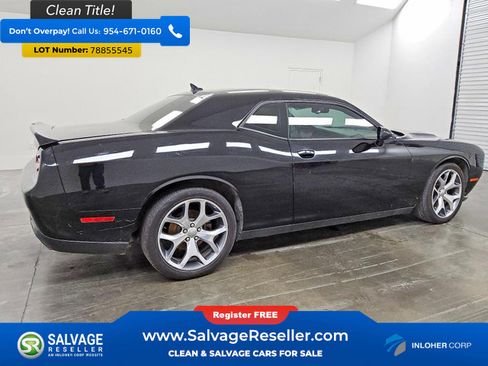 Used 2016 Dodge Challenger SXT Plus RWD image 4