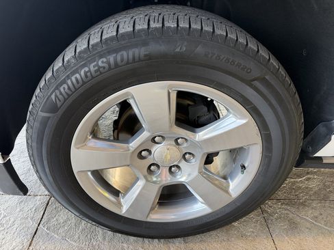 Used 2020 Chevrolet Tahoe Premier RWD image 11