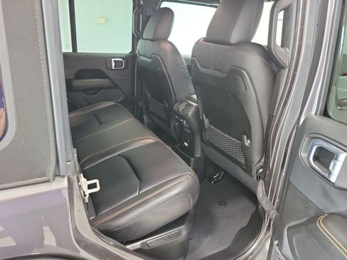 Certified 2024 Jeep Wrangler Unlimited Sahara AWD/4WD image 16