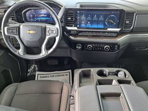 Used 2024 Chevrolet Silverado 1500 LT AWD/4WD image 27