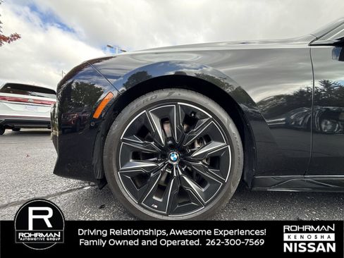 Used 2024 BMW 760i xDrive w/ Premium Package AWD/4WD image 11