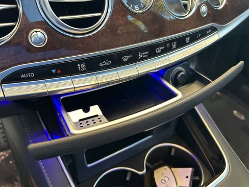 Used 2019 Mercedes-Benz S 560e image 55