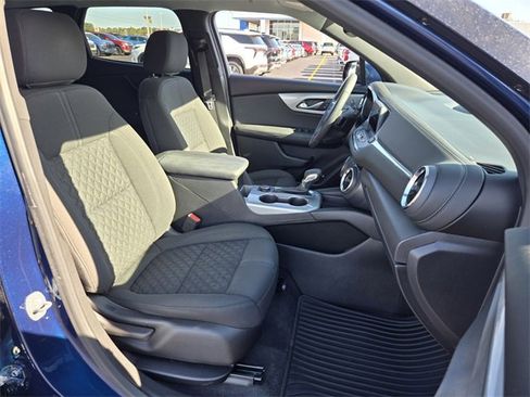 Used 2022 Chevrolet Blazer LT image 18