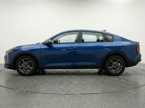 Used 2025 Kia K4 FWD image 5