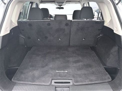 Used 2022 Nissan Rogue SV FWD image 26