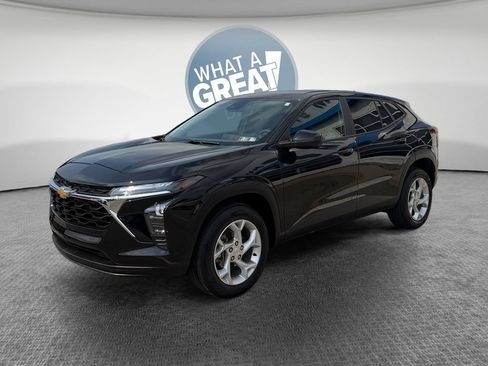 Certified 2024 Chevrolet Trax LS w/ LS Convenience Package FWD image 8