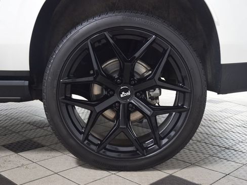 Used 2025 GMC Yukon XL Denali Ultimate w/ LPO, Floor Liner Package AWD/4WD image 29
