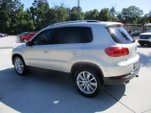 Used 2013 Volkswagen Tiguan SE FWD image 22