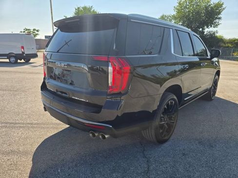 Used 2024 GMC Yukon Denali Ultimate AWD/4WD image 3