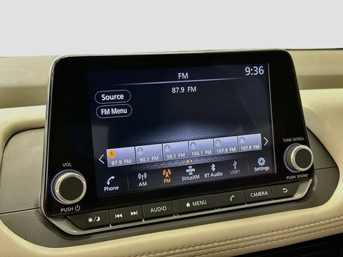 Used 2023 Nissan Rogue SL AWD/4WD image 21